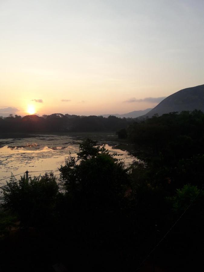 Lake View Dambulla Exteriör bild